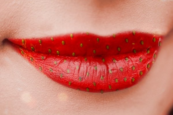 Яркий макияж летом: что нужно знать? Яркий макияж летом: что нужно знать?