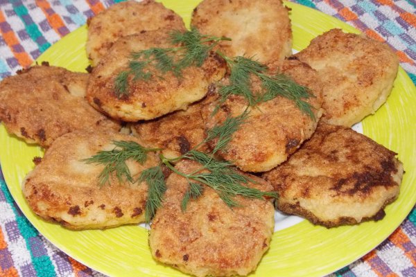 Рыбные котлеты из филе минтая Рыбные котлеты из филе минтая