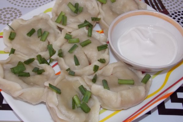 Вареники с квашеной капустой и грибами Вареники с квашеной капустой и грибами