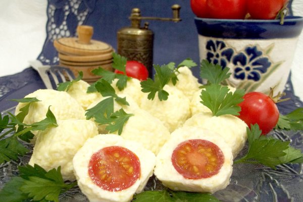 Острая сырная закуска с помидорами Острая сырная закуска с помидорами