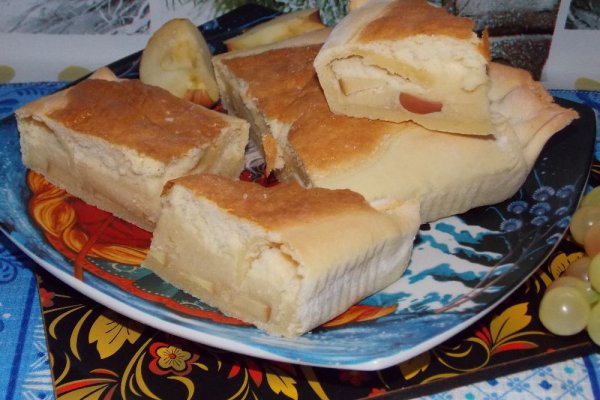 Десертный пирог с воздушной начинкой и яблоками