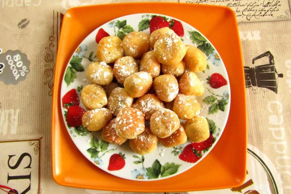 Крокеты из творога и манки с изюмом Крокеты из творога и манки с изюмом