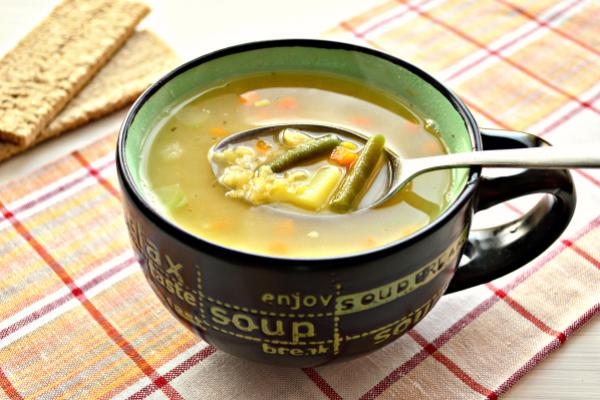 Гороховый суп с курицей и овощами Гороховый суп с курицей и овощами