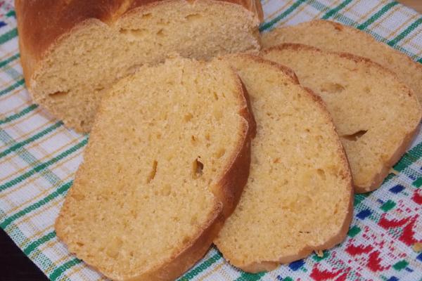 Хлеб из кукурузной муки с паприкой Хлеб из кукурузной муки с паприкой