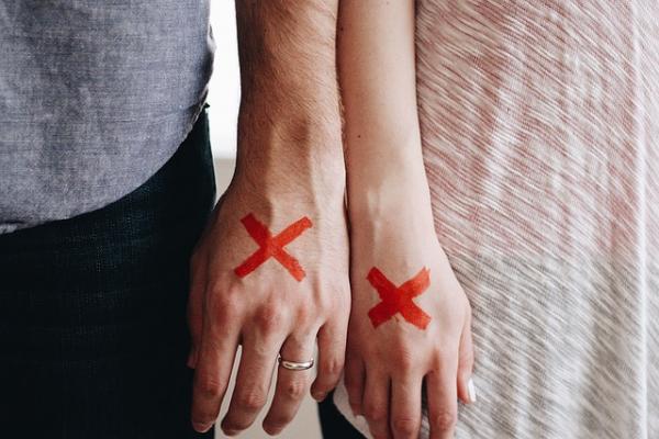 15 признаков того, что ваши отношения себя исчерпали