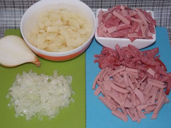 суп с плавленным сыром и колбасой и вермишелью рецепт с фото. 1136 3u. суп с плавленным сыром и колбасой и вермишелью рецепт с фото фото. суп с плавленным сыром и колбасой и вермишелью рецепт с фото-1136 3u. картинка суп с плавленным сыром и колбасой и вермишелью рецепт с фото. картинка 1136 3u. Разнообразить меню может простой кусочек сыра. Стоит к обычному супу добавить плавленый сырок, и обычное первое блюдо заиграет уже совсем другими красками. В этом рецепте с фото, я пошагово раскрою перед вами все тонкости приготовления сырного супа с колбасой и вермишелью.