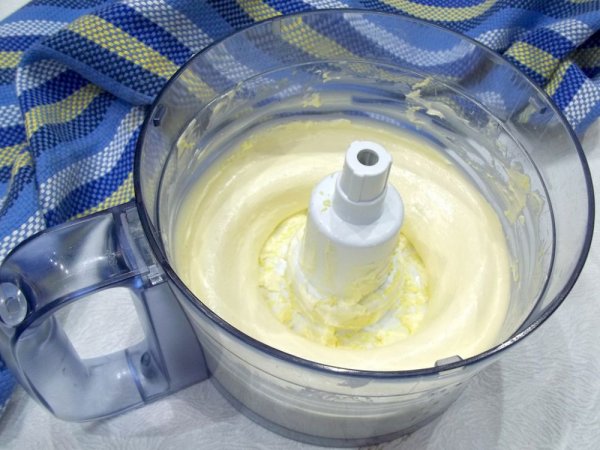Печеночный рулет с маслом