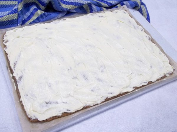 Печеночный рулет с маслом