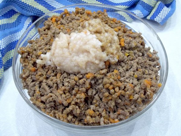 Печеночный рулет с маслом